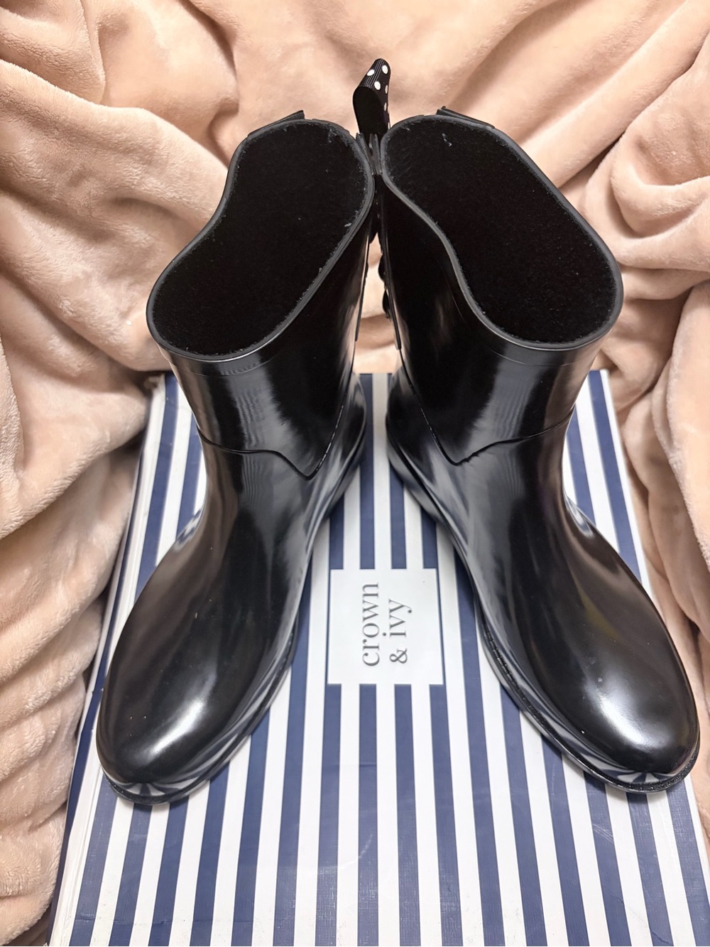 crown & ivy Men's Glossy Black Waterproof Rain Boots
